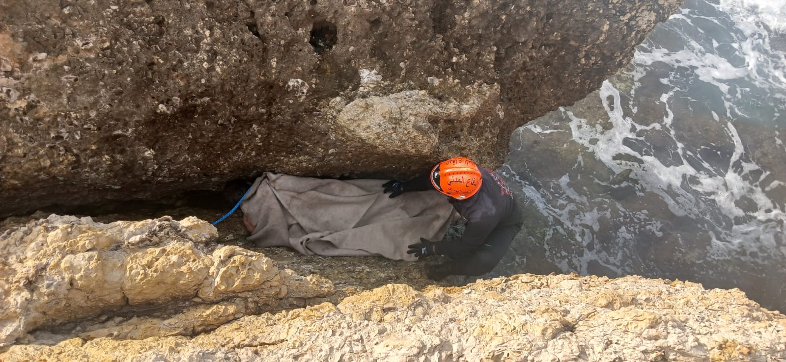 العثور على جثة رجل على شاطئ عمشيت