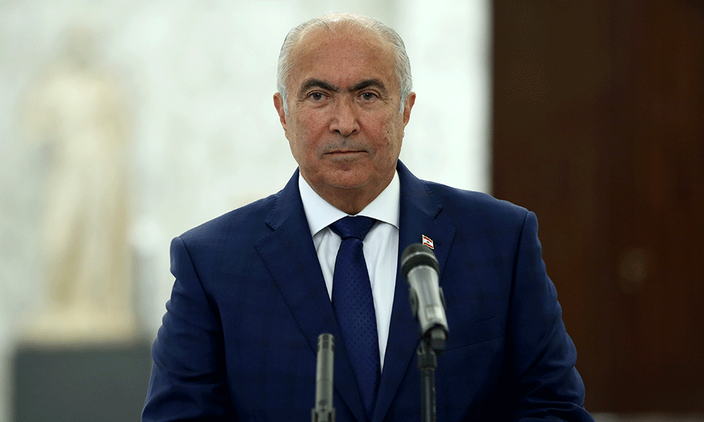 مخزومي يقترح خفض سن الاقتراع إلى 18 عاماً