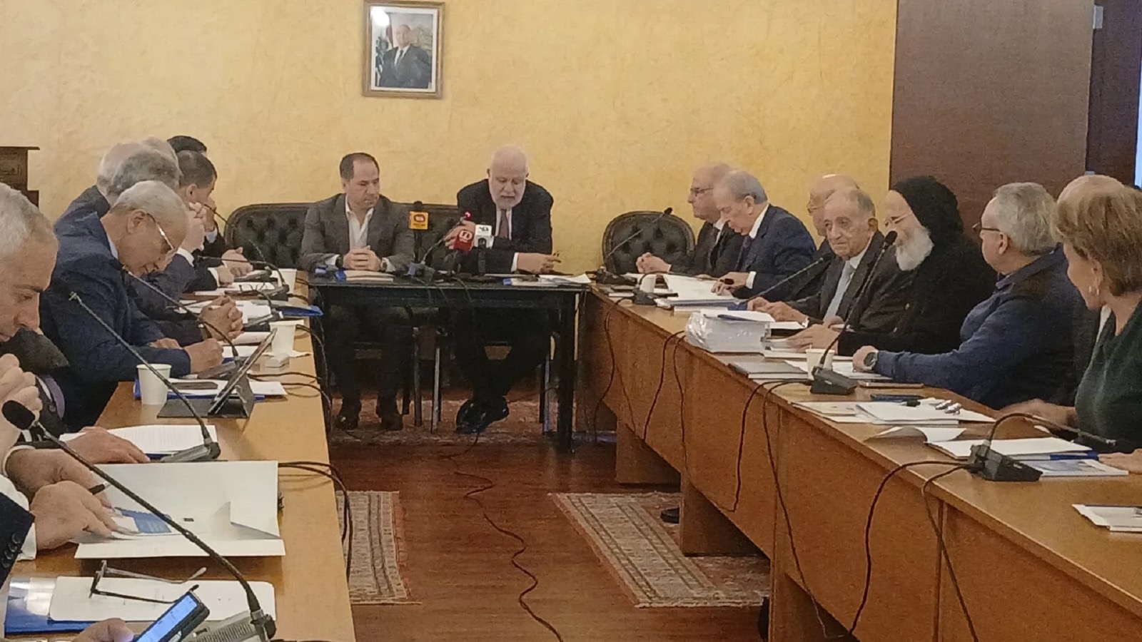 الجميل: لا حلول قبل الاعتراف بالمشكلة عبر مصارحة ومصالحة تعقب حصر السلاح بيد الدولة