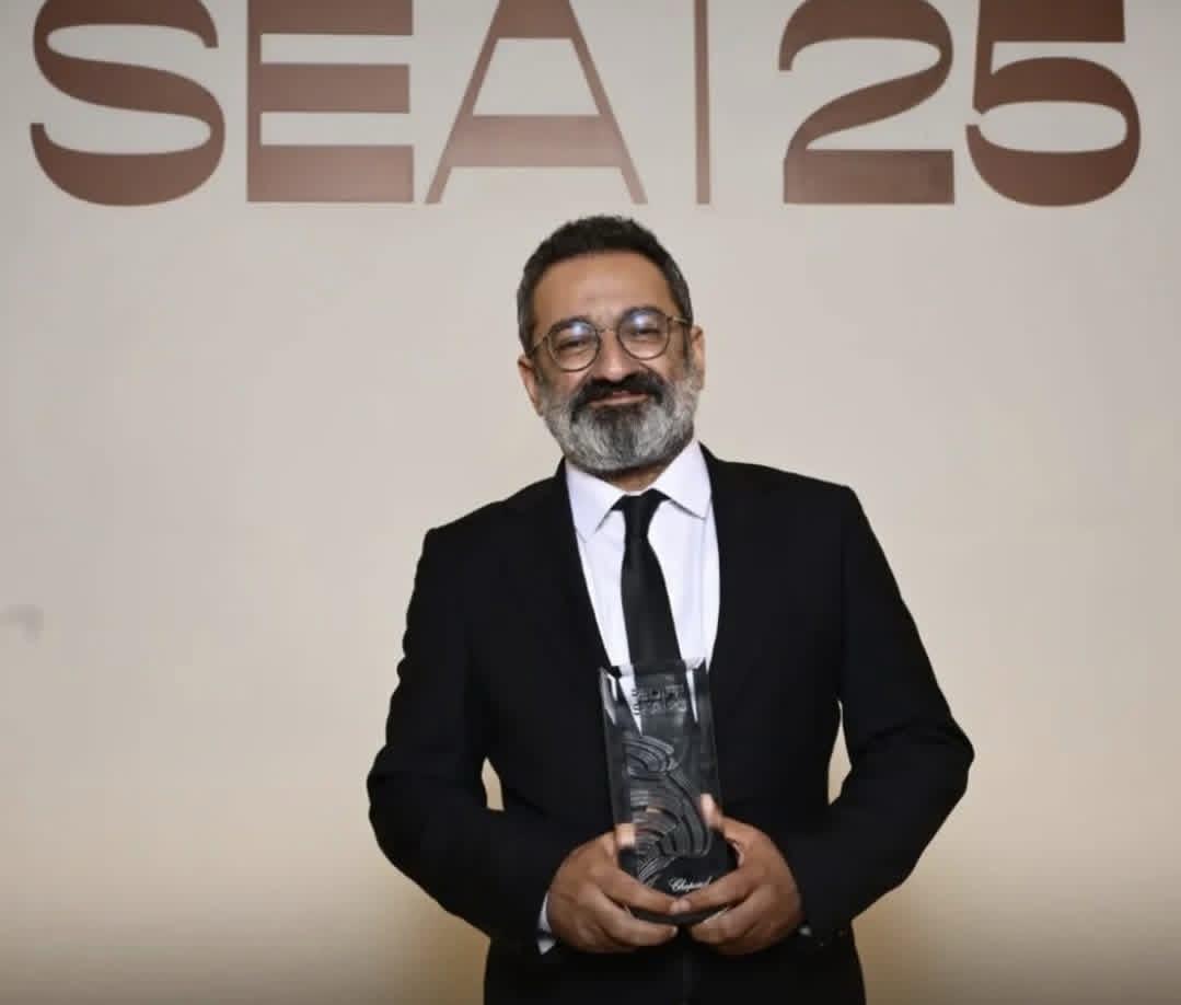 الفنان جورج خبار يحصل على جائزة افضل ممثل