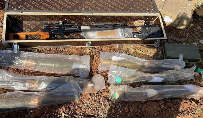 أدرعي: عثرنا على مخزن أسلحة لـ”الحزب” في الجنوب