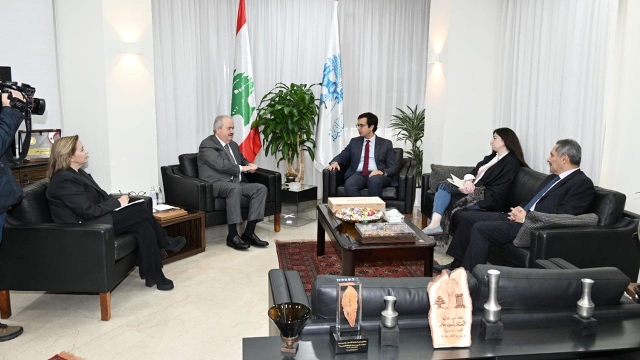 جابر: الحكومة ملتزمة تنفيذ إصلاحات مسؤولة وشفافة