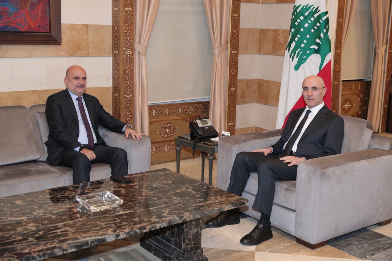 الانتخابات بين وزير الداخلية وأبي رميا