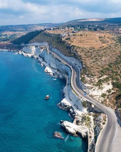 رشقات نارية اسرائيلية من البحر باتجاه شاطئ الناقورة