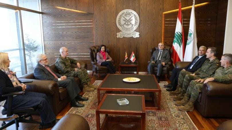 وزيرة الدفاع الإسبانية نوهت بجهود المؤسسة العسكرية في تنفيذ خطة الانتشار