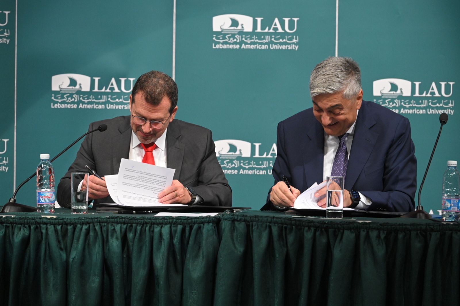 مذكرة تفاهم بين مكتب وزير الدولة لشؤون التكنولوجيا وجامعة LAU