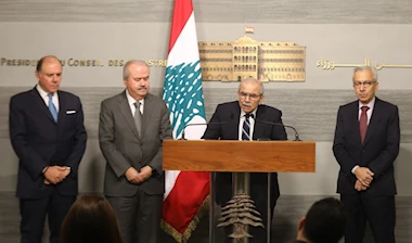 مشروع توزيع الخسائر: 100 ألف دولار للوديعة وشطب رساميل المصارف