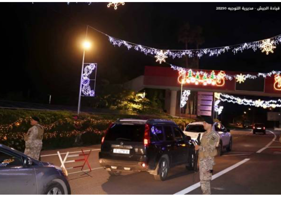 محاولة اسرائيلية لضرب وحدة الجيش... وهيكل يردّ<br />
الأمن يتقدم السياسة... الفجوة المالية الى الجمعة<br />
دمشق تشترط: <الموقوفون> قبل أي ملف آخر