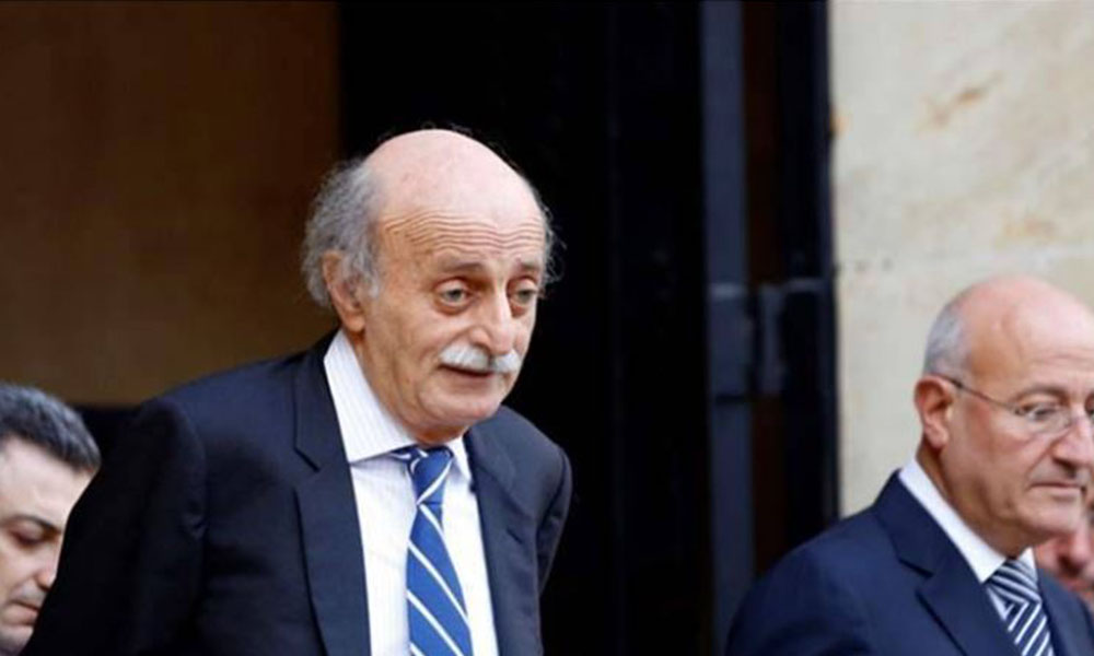 تغريدة لافتة لجنبلاط