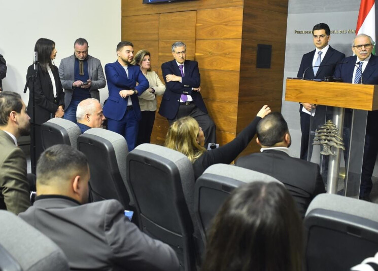 المنطقة تترقّب واشنطن ولبنان يسابق التوتير والتسوية... مشروع الفجوة المالية إلى المجلس وسط اعتراضات