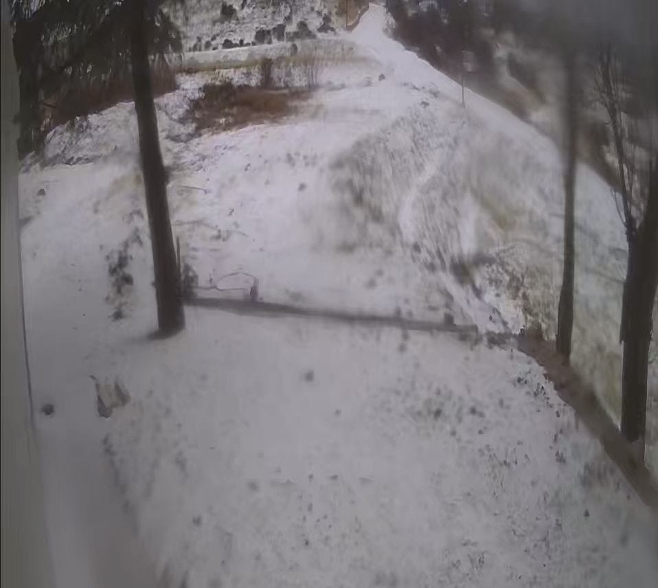 منخفض قطبي يضرب لبنان: أمطار غزيرة ورياح عاتية وثلوج تلامس 1100 متر…هل من طرقات مقطوعة؟