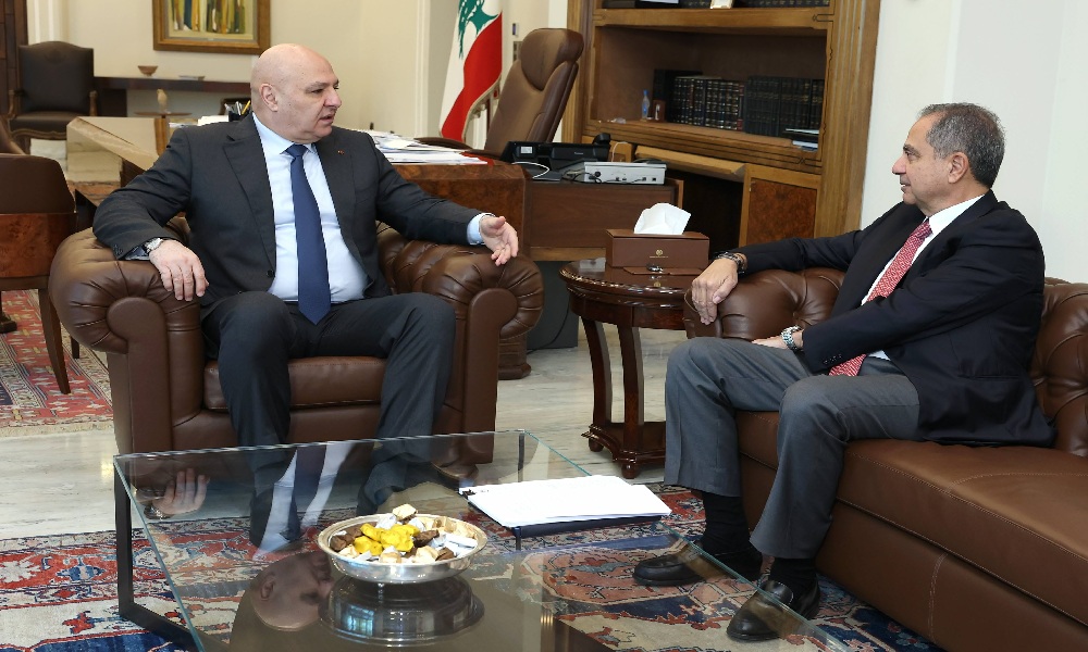الرئيس عون بحث مع صدي مشاريع الوزارة وملف الغاز الطبيعي