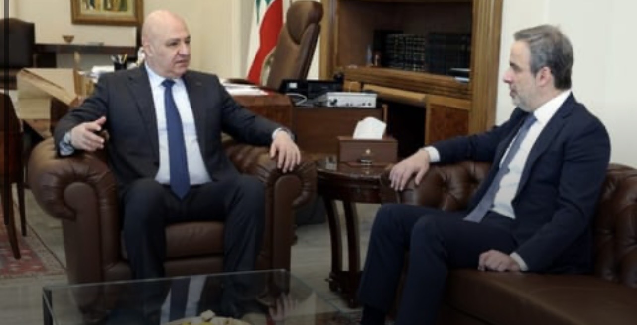 معوّض: لوضع حدّ لوجود سلاح خارج إطار الدولة