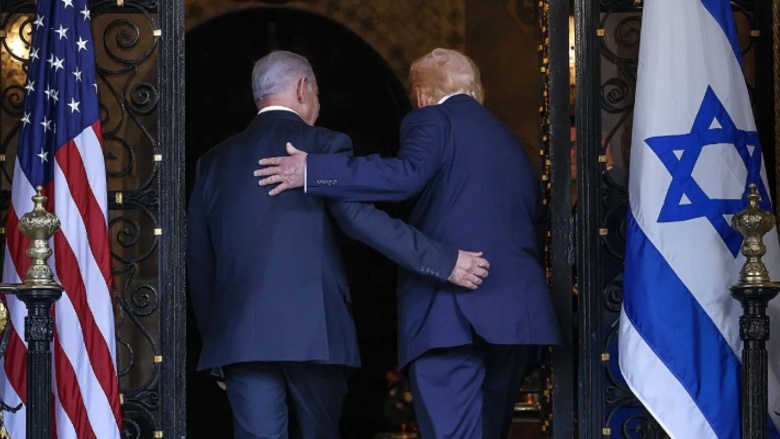 جنبلاط يشدّد على الوحدة الداخلية.. عودة التشاؤم بعد اجتماع فلوريدا