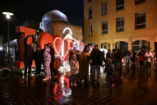 عدوان إسرائيلي متجدِّد عشية جلسة الكابينت لمناقشة عملية عسكرية في لبنان<br />
سلام يُطلق ورشة إعادة الإعمار مؤكِّداً على حصر السلاح.. «واليونيفيل» تتَّهم جيش الاحتلال بإستهداف جنودها في العرقوب