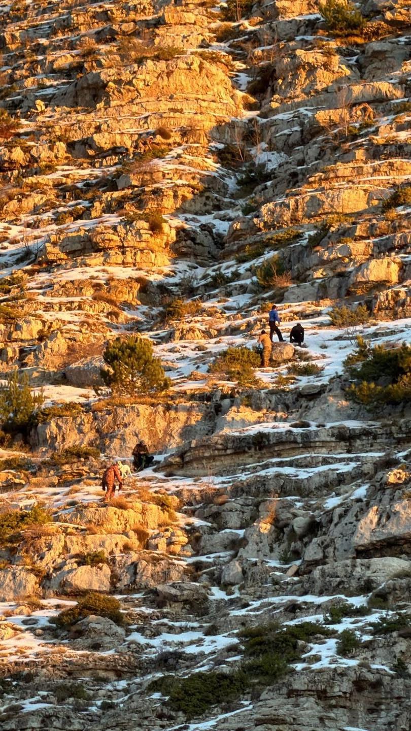 العثور على شاب  سقط في حرش إهدن بمشاركة طوافة للجيش اللبناني