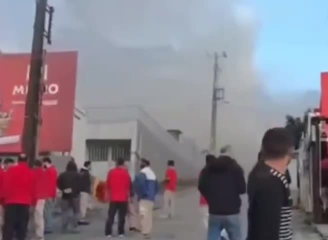 بالفيديو - حريق  على اوتوستراد جونية قرب 