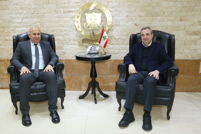المدير العام للدفاع المدني يستقبل النائب وائل أبو فاعور