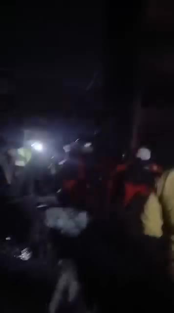 بالفيديو - سقوط ضحايا وجرحى في غارة إسرائيلية على المدينة الصناعية في سينيق