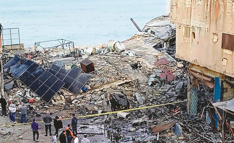 عون طالب المجتمع الدولي بوضع حدّ لتمادي إسرائيل<br />
مصدر في «القوات» لـ«الأنباء»: نتطلع إلى غالبية نيابية مع حلفائنا