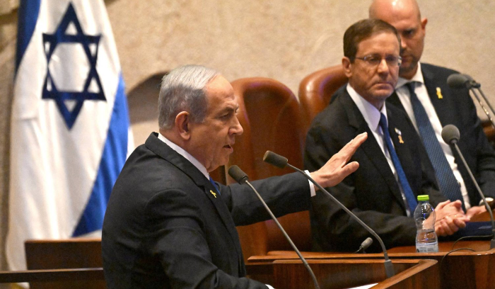 نتنياهو يسكب «ماء بارداً» على المتحمسين لوقف إطلاق النار في لبنان أو غزة<br />
قال: «مع كل الاحترام للأرقام 1701 و1556 فإن ما سيكون هو كيف نفرض الأمن في الميدان»