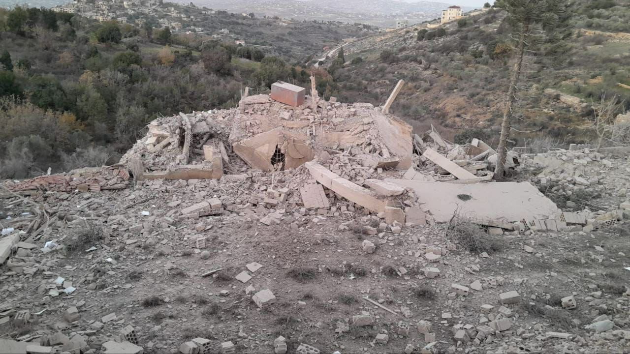 بالصورة - نسف منزل في حولا