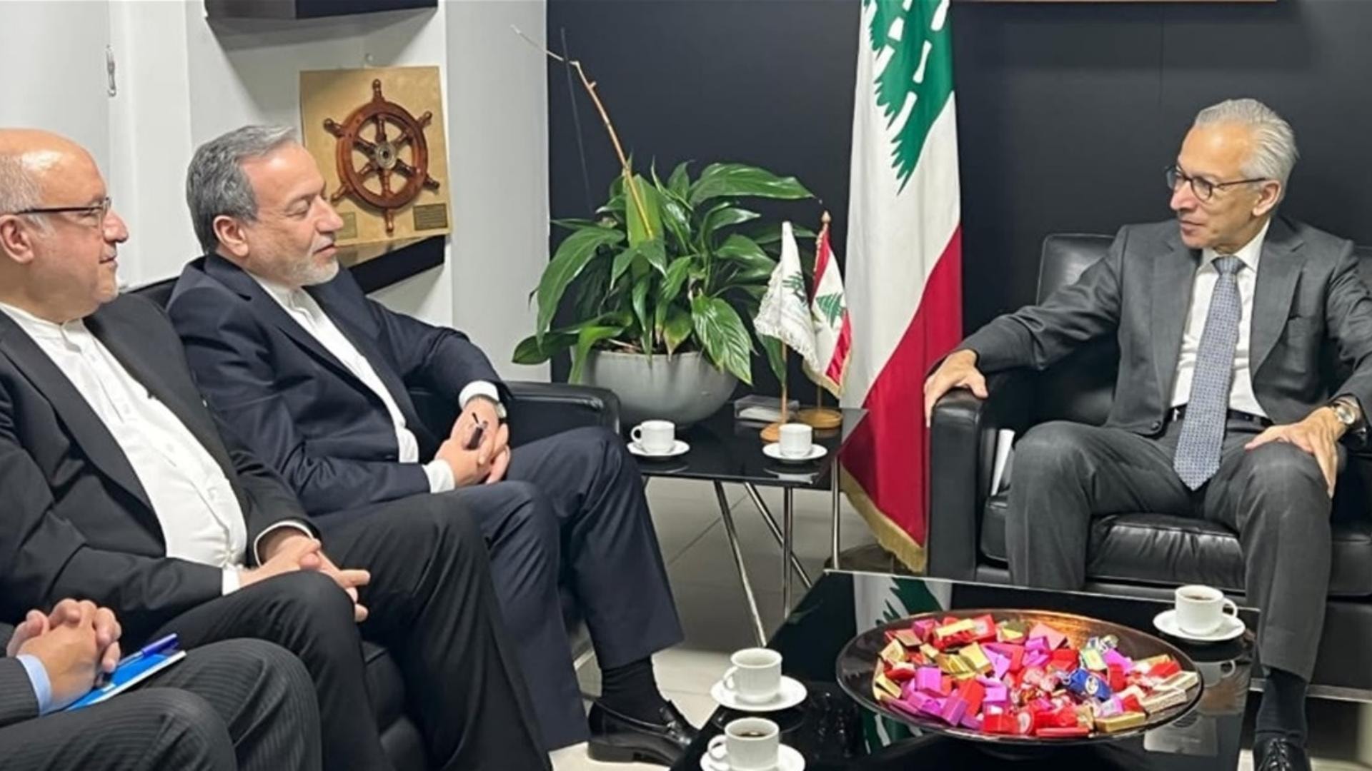 البساط استقبل عراقجي: الحكومة منفتحة على تطوير علاقاتها التجارية الخارجية