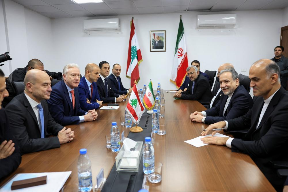 ماكرون: مؤتمر دولي قريبًا في باريس لدعم لبنان وجيشه<br />
بيروت لطهران: إرفعوا حزبكم عن لبنان