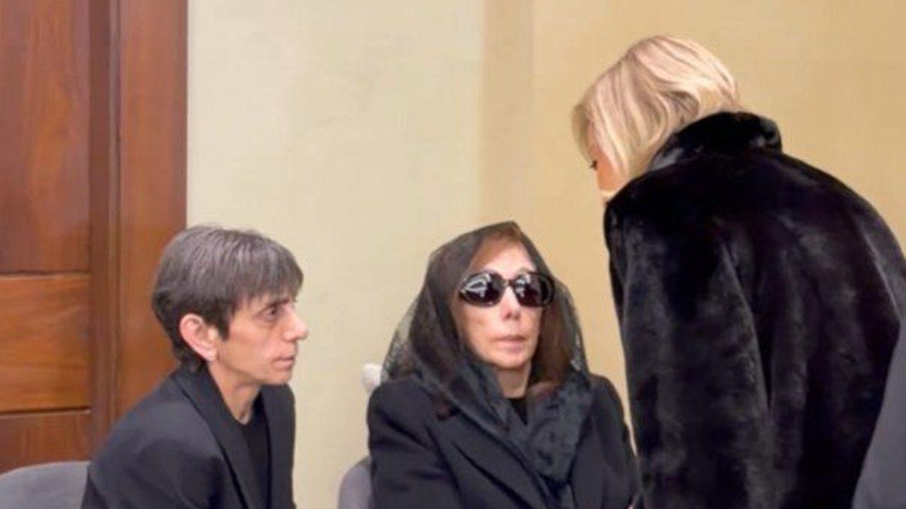 السيدة الأولى تعزّي فيروز بوفاة نجلها