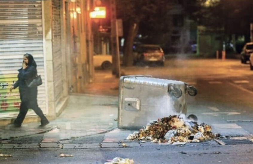 المدعي العام الإيراني يهدد المحتجين بالإعدام ويصنّفهم «أعداءً لله»