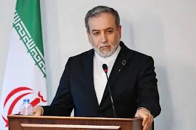 عراقجي: الاحتجاجات بدأت سلمية وتحولت إلى «حرب إرهابية» بعد تسلل مجموعات مسلّحة