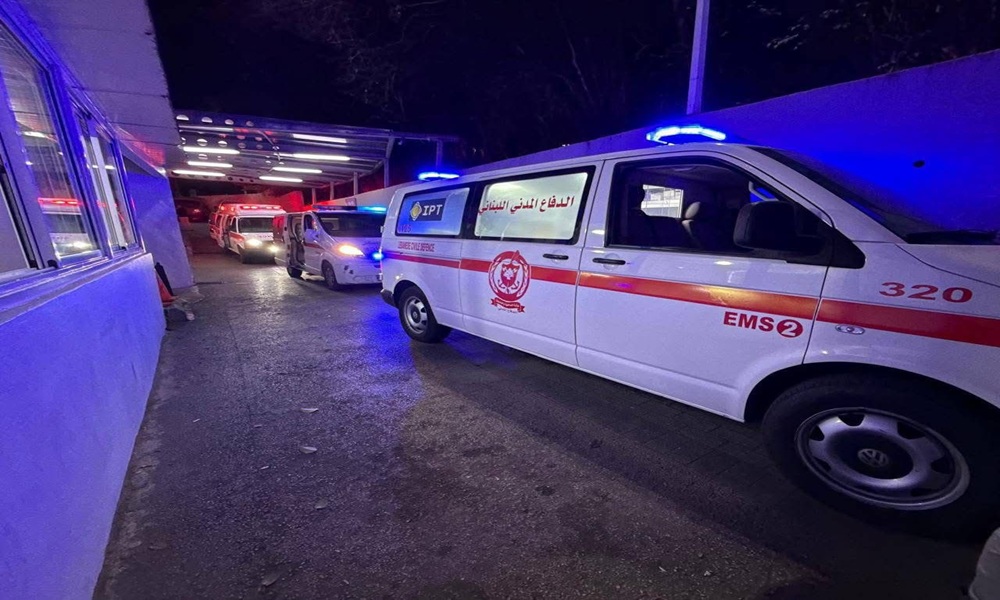 إنزلاق شاحنة على طريق الخردلي