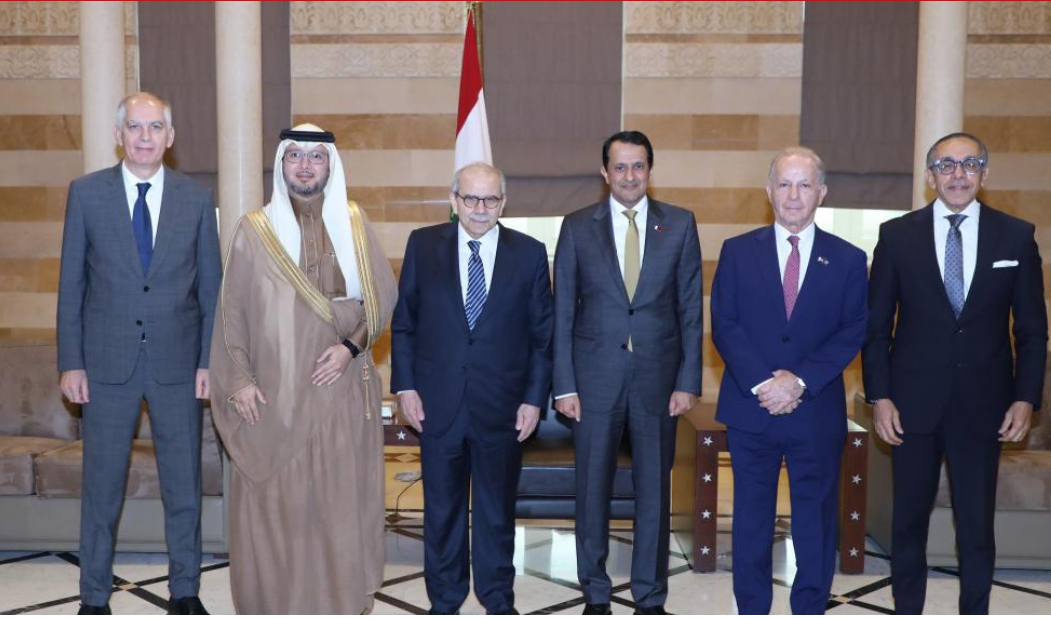 الخماسية تثمِّن إنجازات الحكومة وقانون الفجوة المالية<br />
مجلس الوزراء اليوم يناقش الإنتظام المالي.. و«الميكانيزم» تبحث حمل إسرائيل للإلتزام بوقف النار