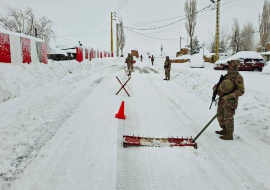واشنطن تؤجّل «الحكم» إلى شباط... ومجلس المطارنة يحذر<br />
لودريان بين «الفجوة المالية» و«الجيش»... براك في بيروت؟<br />
الداخلية: الاموال موجودة وجاهزون لاجراء «الانتخابات»