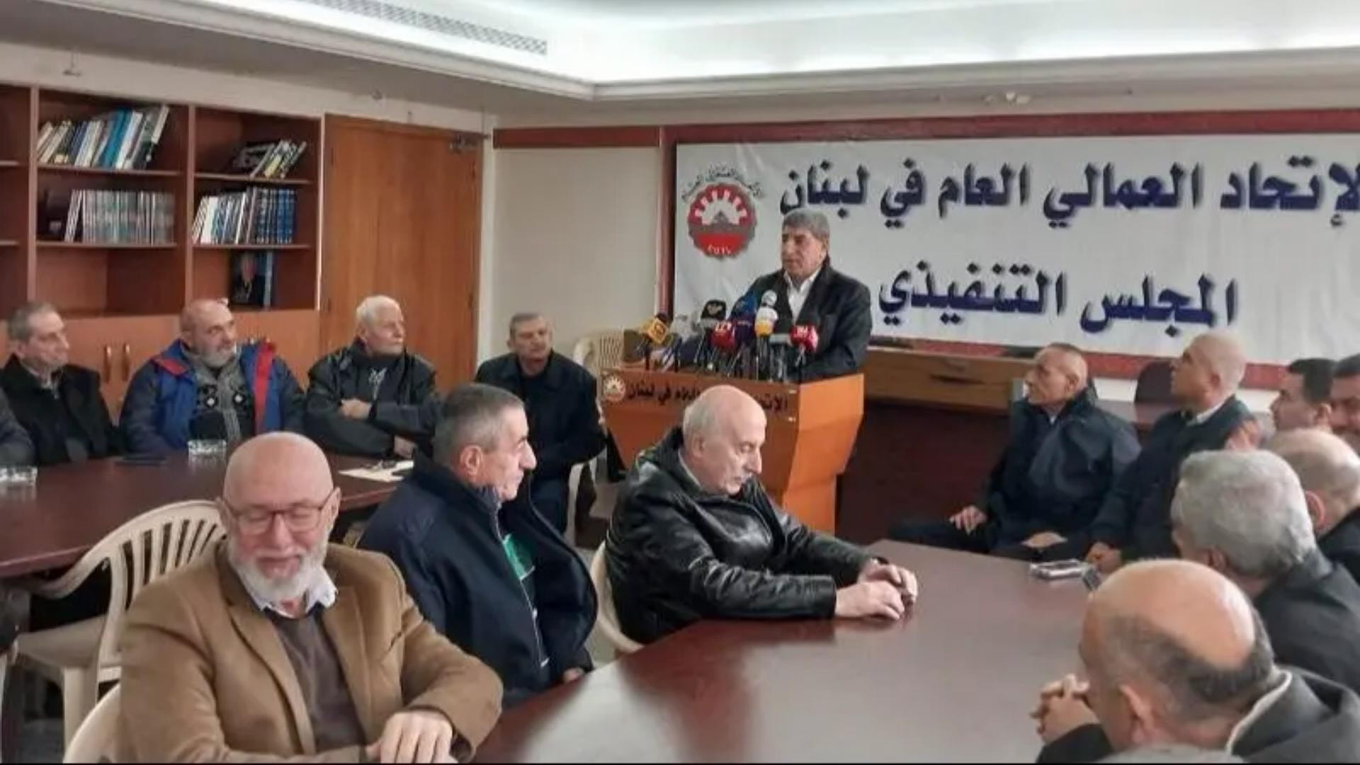 نقابات قطاع النقل البري: لوضع خطة عاجلة وشاملة تُنقذ القطاع