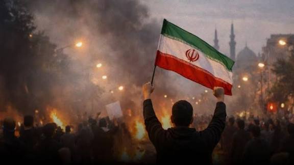 قراءة متأنيّة في المشهد الإيرانيّ: دولة تقاوم التغيير ومجتمع رافض للانتظار