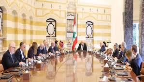 الشرق الأوسط في «لحظة إقليمية» خطرة وغير محسوبة النتائج<br />
إيران لا تزال تضبط «الداخل»… وترامب يغلق «الديبلوماسية» ويفتح أبواب النار؟<br />
باريس تثبّت دعم الجيش اللبناني في آذار