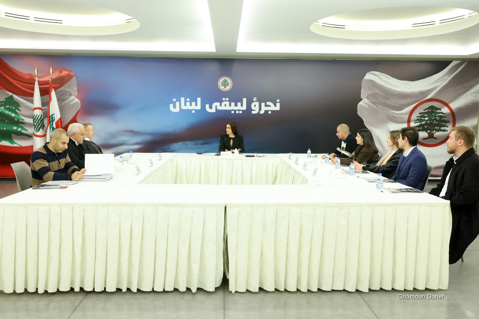 النائب  جعجع ترأس لقاءً لطلاب الطب من بشري في معراب