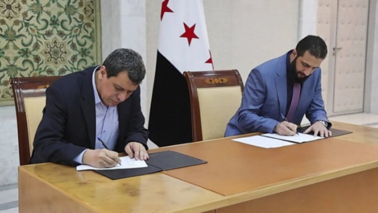 اتفاق دمشق – قسد يُكرّس وحدة الأراضي السورية ويُطوّق مشروع تفتيت شمال شرق سوريا
ترامب يدعو 60 دولة إلى مجلس سلام غزة