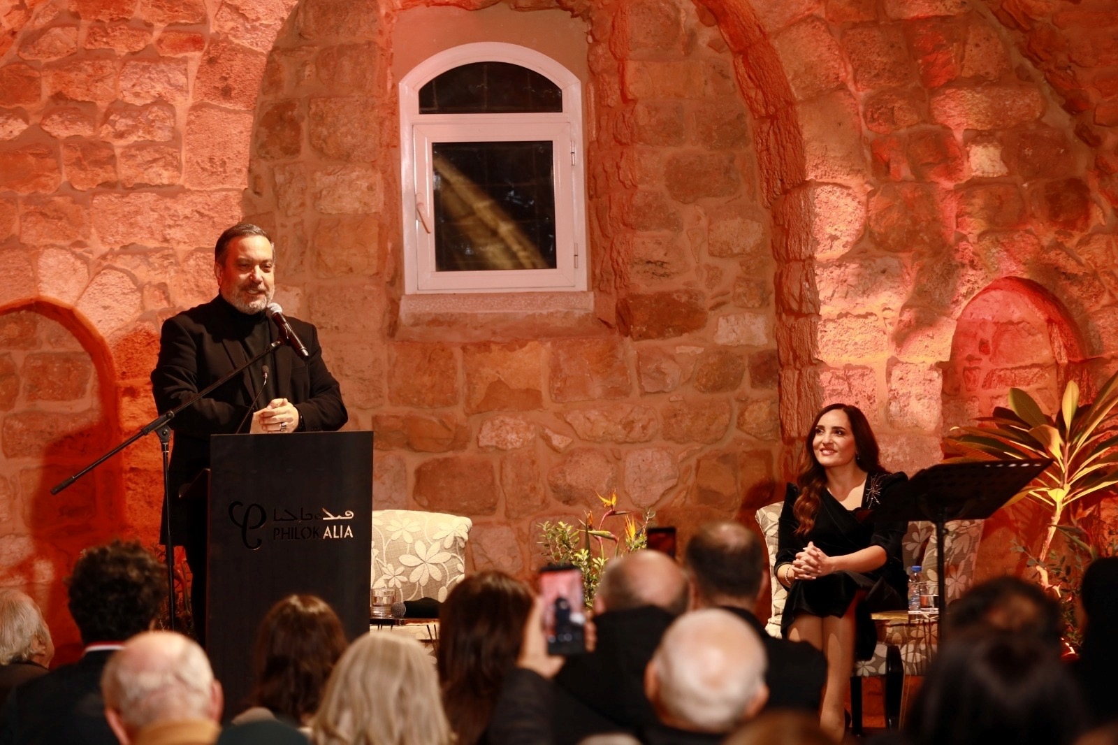 زاهي وهبي ضيف 