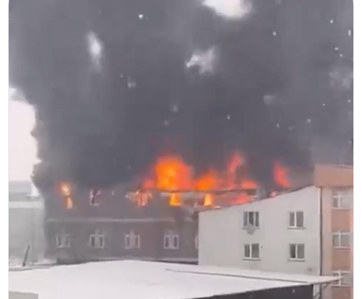 حريق في مصنع بإسطنبول.. وفرق الإطفاء تتدخل