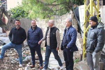 مجلس الجنوب يباشر إزالة ركام المباني المهدّمة في حي حبّ الله في صور