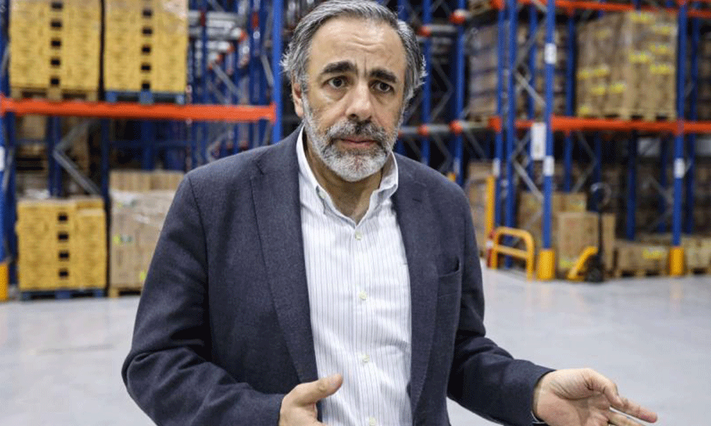 بحصلي: مئات المستوعبات الغذائية عالقة في المرفأ