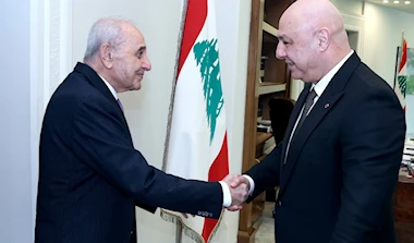 لجم الخلاف مع حزب الله بين بري وعون.. وموجة تفاهم بين ماكرون وسلام<br />
واشنطن تُعلن وفاة «الميكانيزم» وتطالب باتفاق أمني يمهّد للمنطقة الاقتصادية