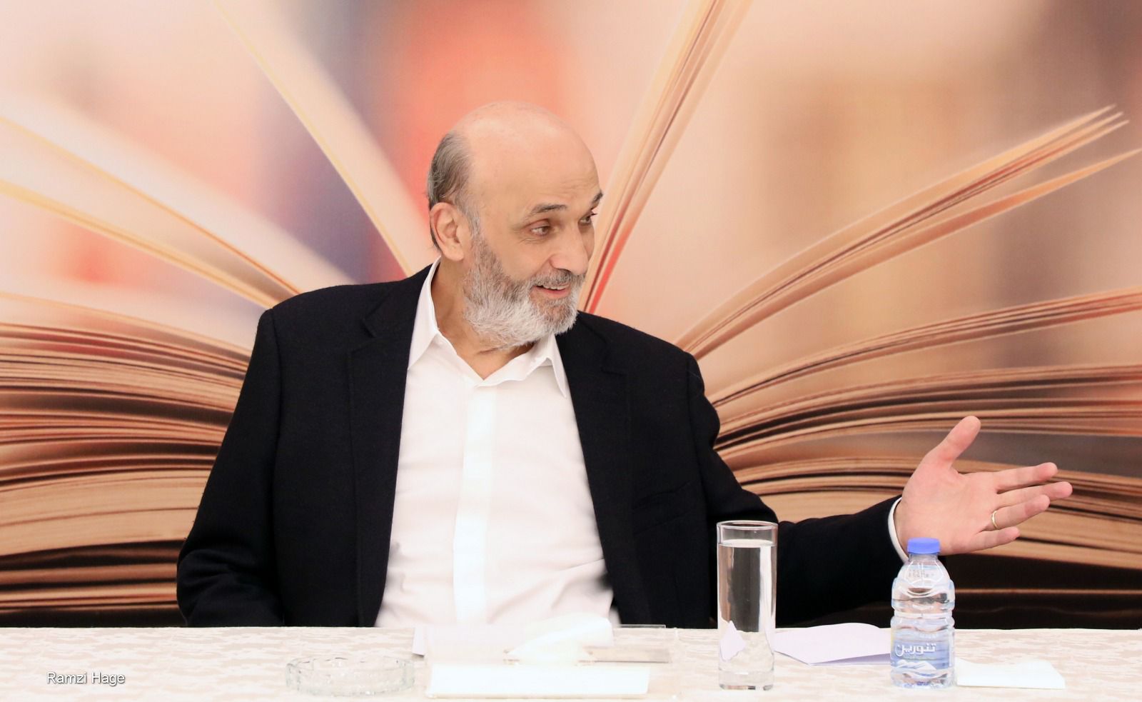 جعجع بحث مع الهيئة الإدارية لمصلحة الأطباء في 