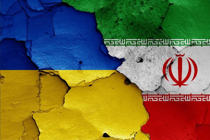 السفير الايراني يهاجم تصريحات سفير أوكرانيا في لبنان