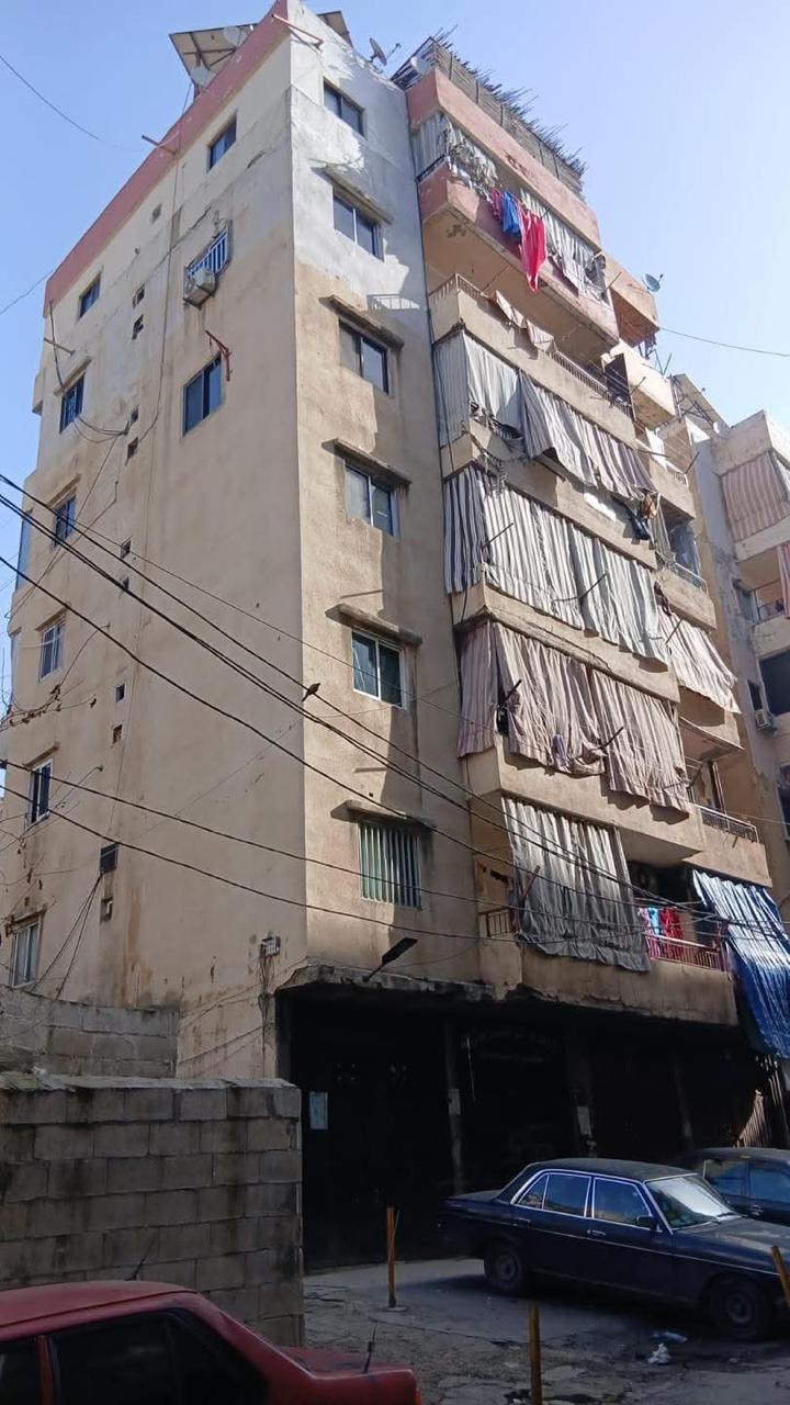 شرطة بلدية طرابلس تأمر بإخلاء مبنى في التبانة