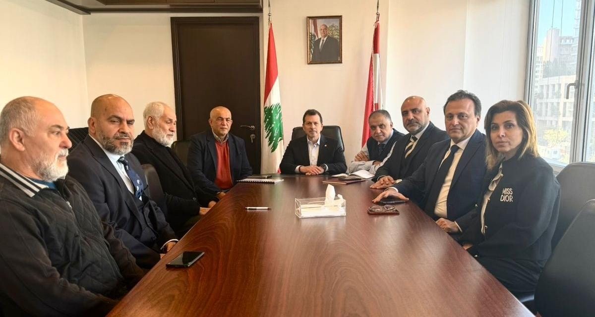 شحادة بحث مع رؤساء بلديات في رخص البناء للمنازل المهدمة