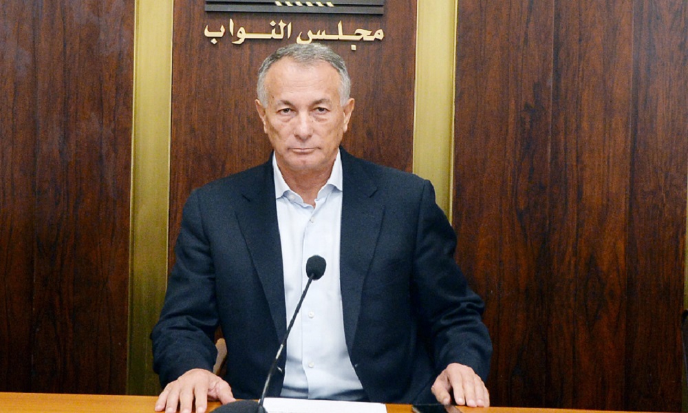 روكز: لا يجوز إذلال العسكريين المتقاعدين!