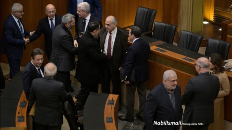 التقدمي يُحذّر من تجاوز حقوق موظفي القطاع العام.. وجنبلاط يُنبّه إلى خطورة تصريحات قاسم